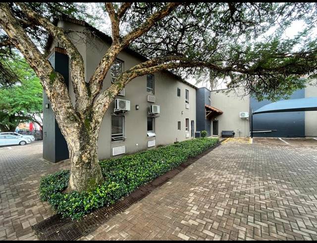 BUSINESS FOR SALE IN ELDORAIGNE